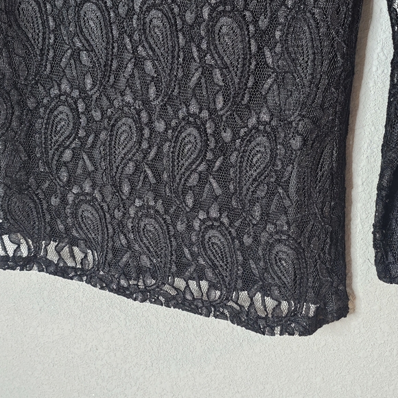 TravelSmith Shirt Womens Small Lace Long Sleeve Paisley Semi Sheer Lined Top - Picture 3 of 10